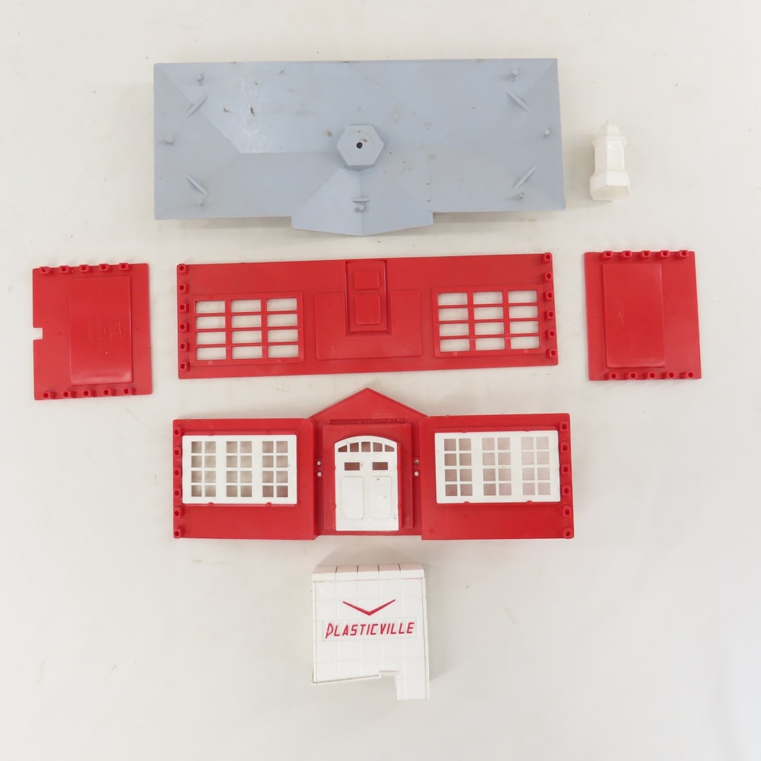 14 Plasticville & Other HO Scale Buildings & more - 17