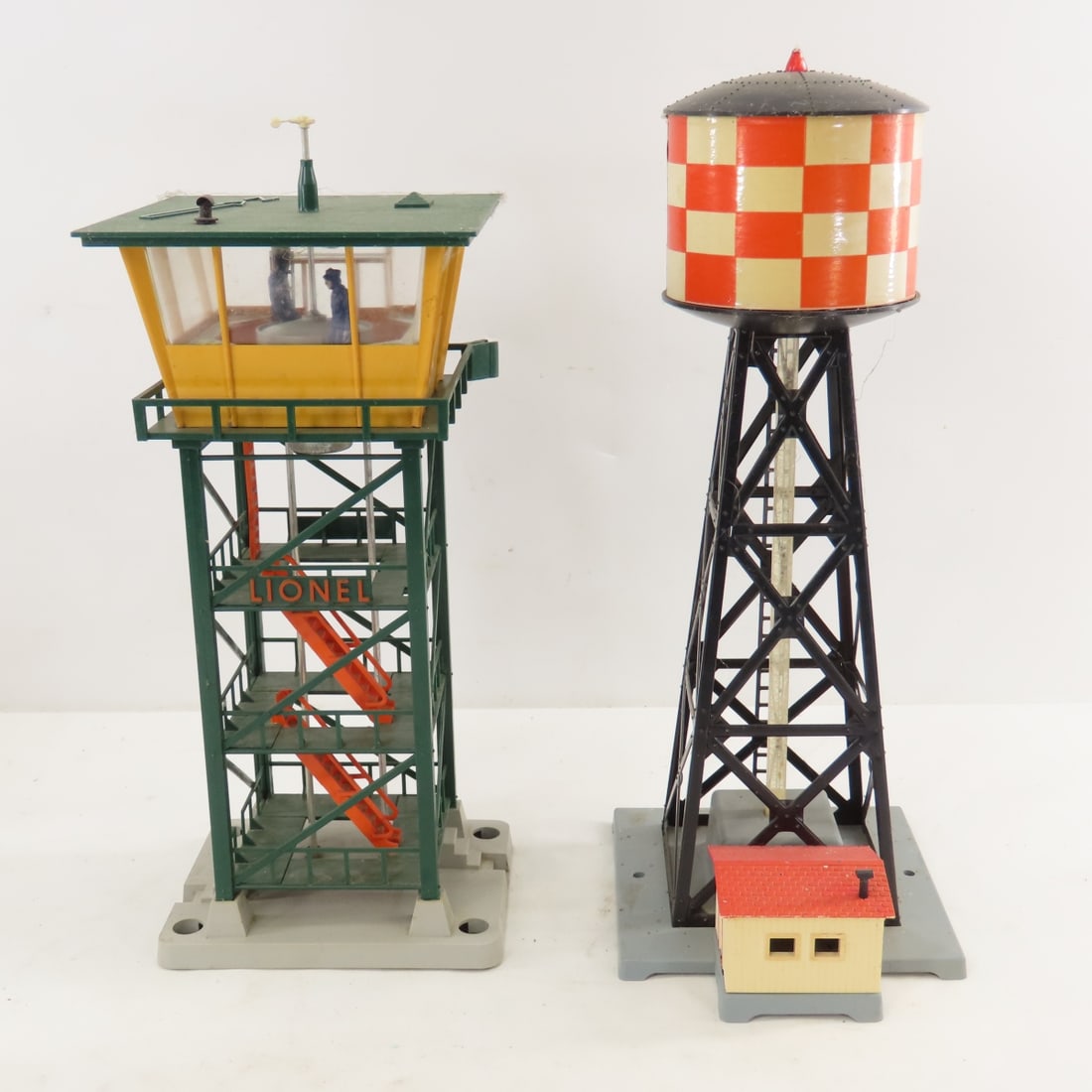 14 Plasticville & Other HO Scale Buildings & more - 2