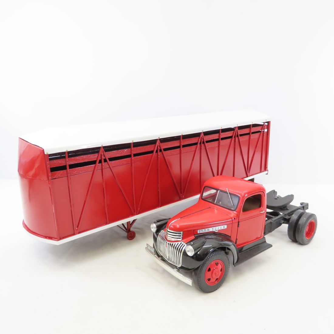 Custom 1941 Chevrolet Truck & Livestock Trailer - 9