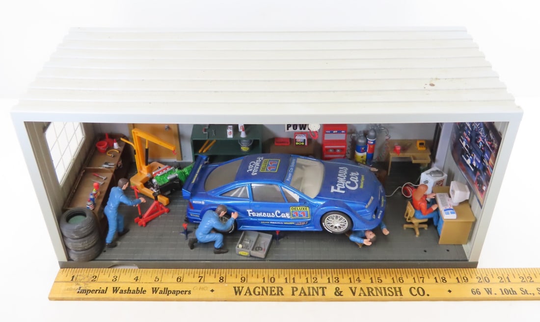 PlayGo Auto Service Center Diorama - 2