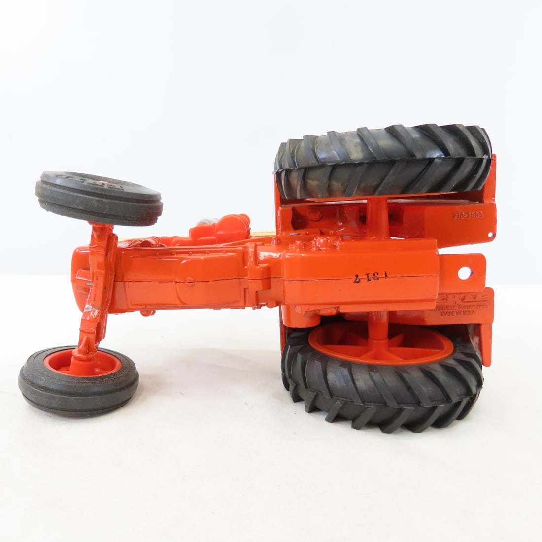 ERTL Case 600 WF Tractor 1/16 Diecast - 9