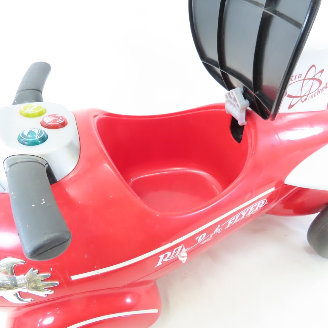 Radio Flyer Ride-On Retro Rocket - 11