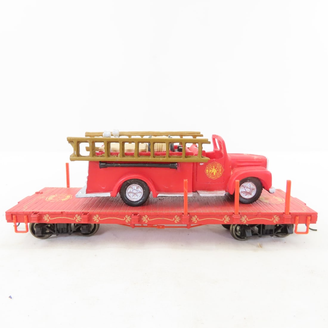 Bachmann Hawthorne Village Firefighters Heroes Exp - 6