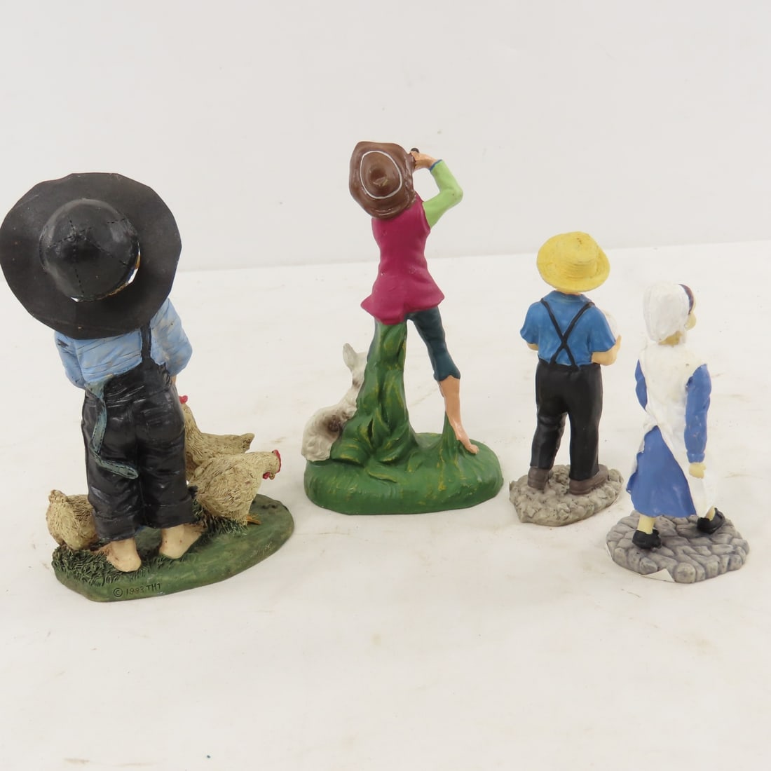 Foxfire Farms, Hallmark & Other Figurines - 16