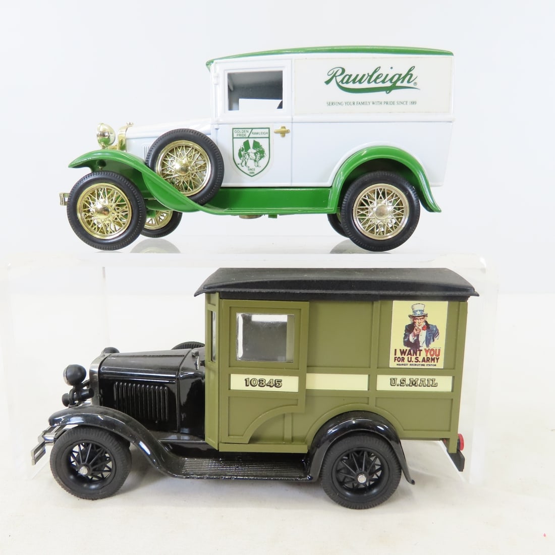 12 Liberty Classics, Gearbox & Other Car Banks - 13
