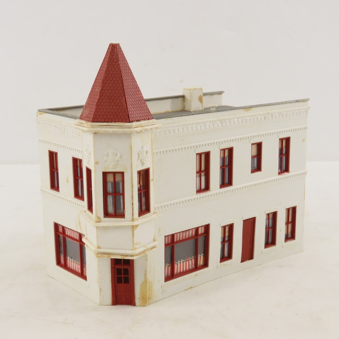 11 Plasticville & Other HO Scale Buildings - 14