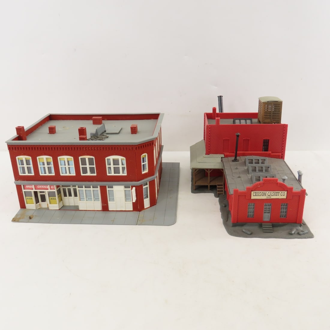 11 Plasticville & Other HO Scale Buildings - 2