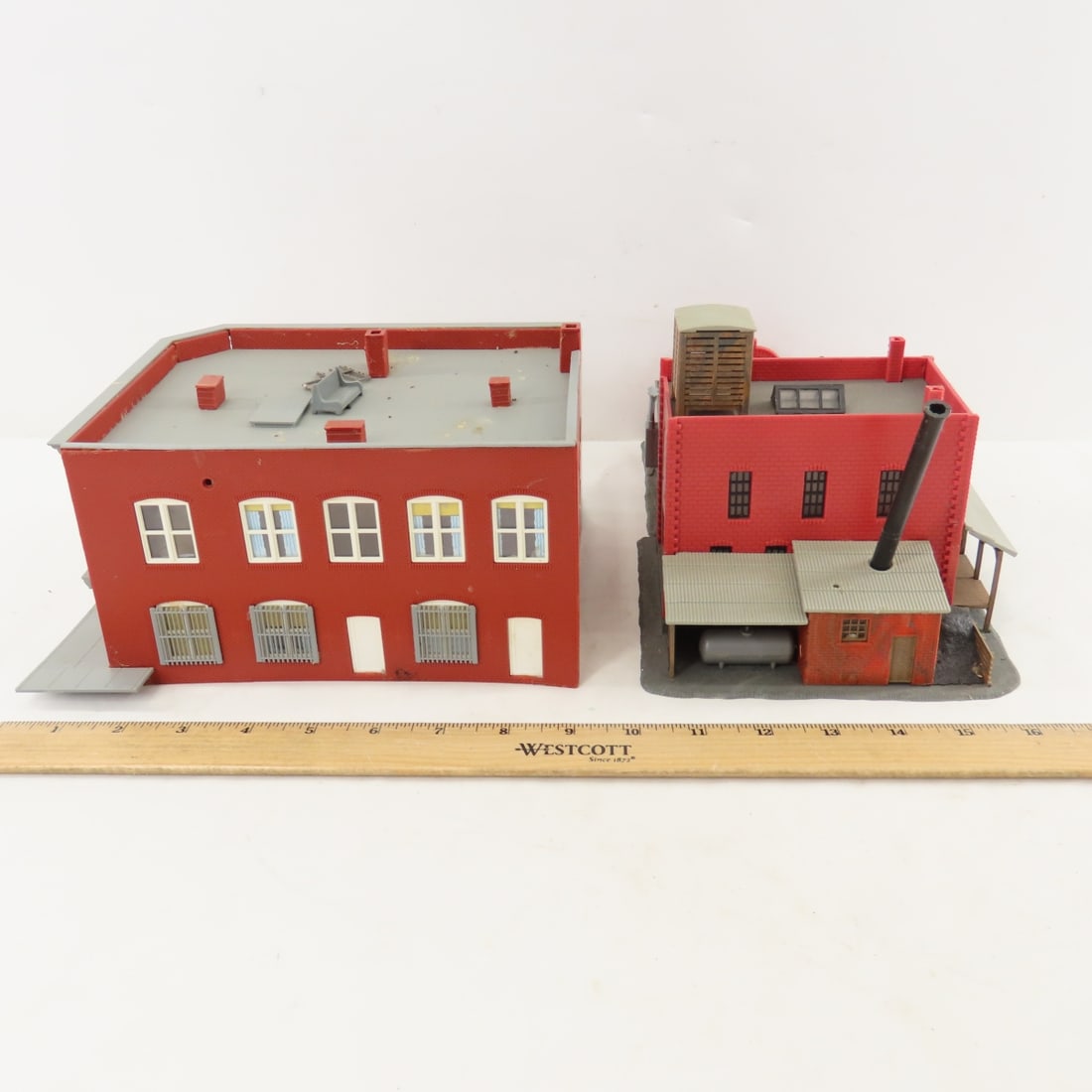 11 Plasticville & Other HO Scale Buildings - 3