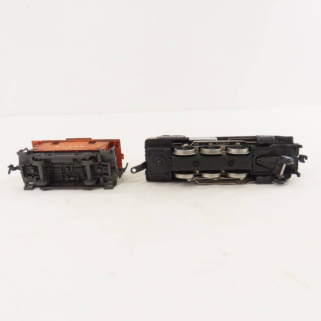 7 Life-Like, Tyco & other HO Scale Cars & Engines - 19