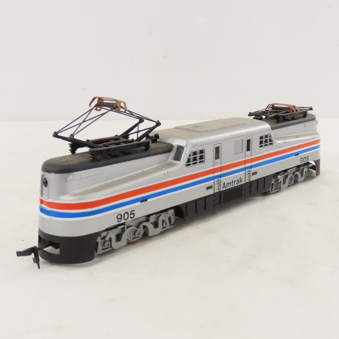 3 HO Scale Amtrak Engines and 2 Passenger Cars - 12
