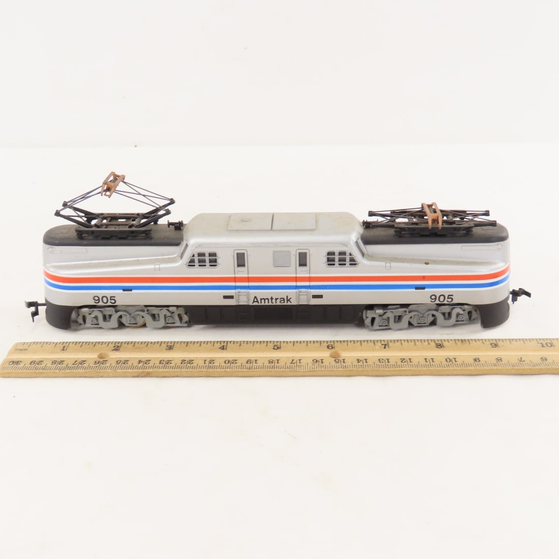 3 HO Scale Amtrak Engines and 2 Passenger Cars - 13