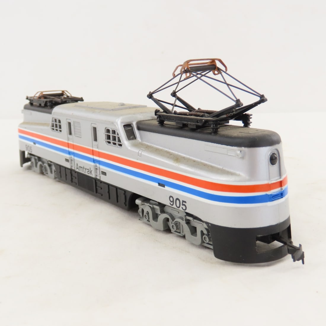 3 HO Scale Amtrak Engines and 2 Passenger Cars - 16