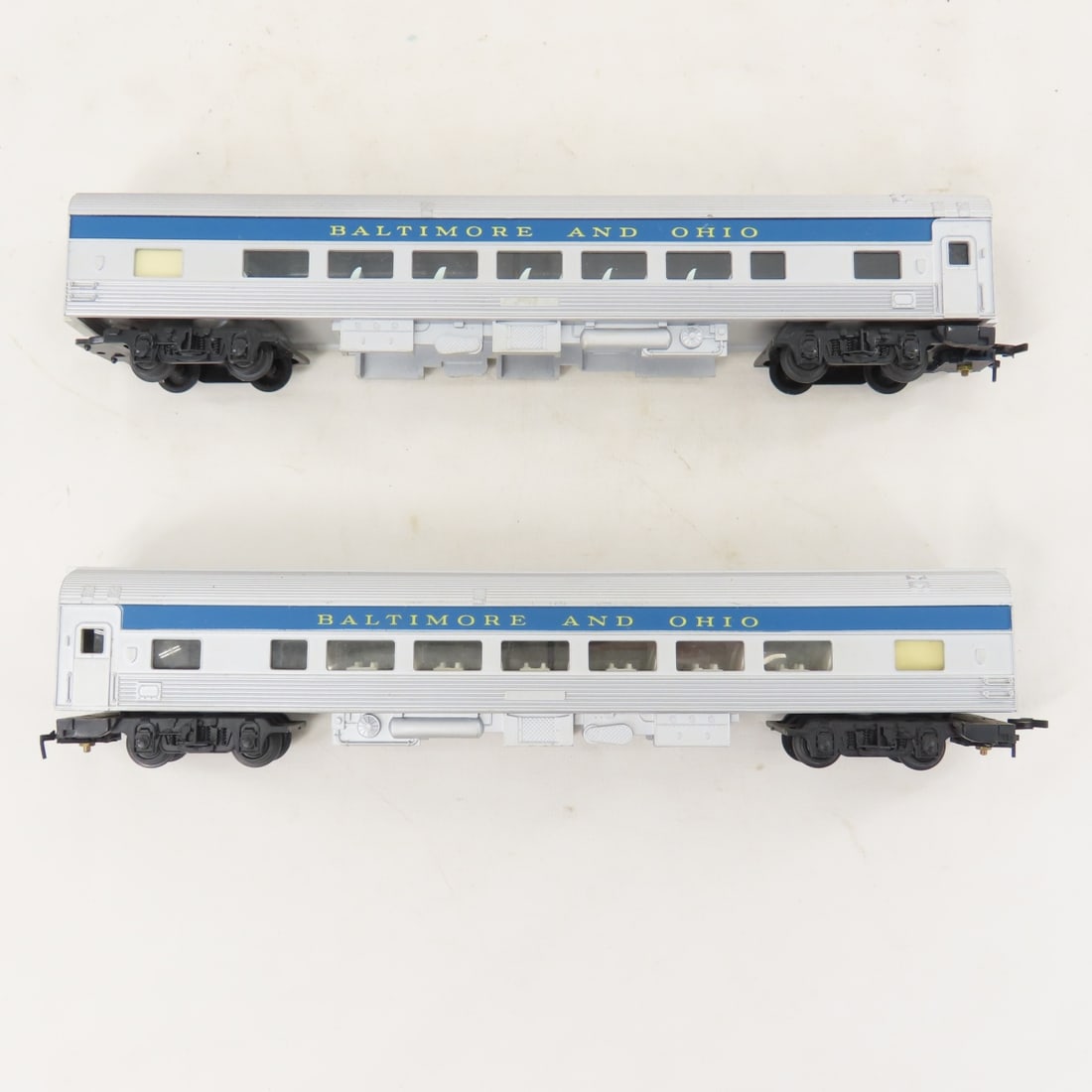3 HO Scale Amtrak Engines and 2 Passenger Cars - 20