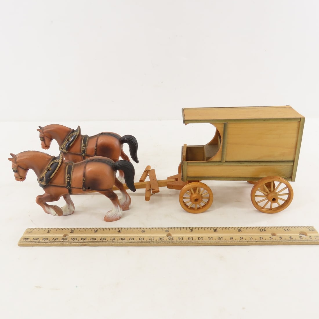 2 Plastic Horses& Darrel Thompson Wood Wagon - 2