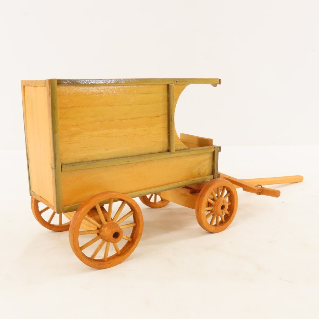 2 Plastic Horses& Darrel Thompson Wood Wagon - 7
