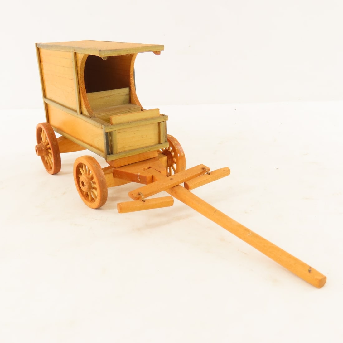 2 Plastic Horses& Darrel Thompson Wood Wagon - 9