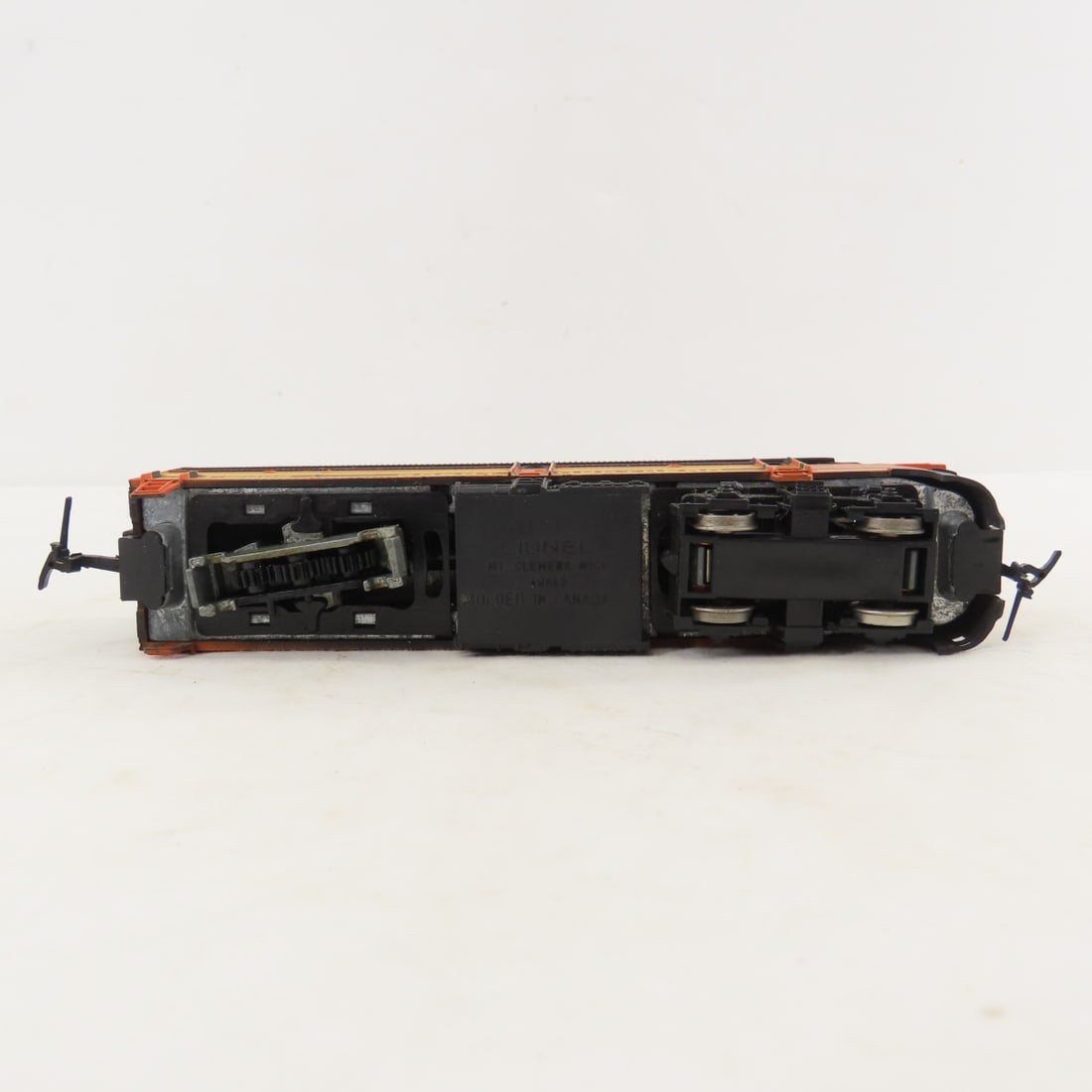 4 HO Scale Diesel Engines: Lionel, AHM, Bachmann - 17