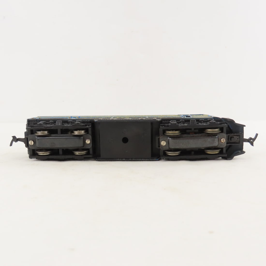 4 HO Scale Diesel Engines: Lionel, AHM, Bachmann - 6