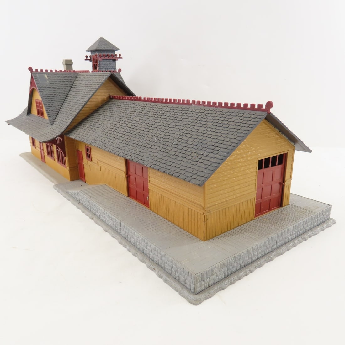 9 Plasticville & Other HO Scale Buildings & more - 5
