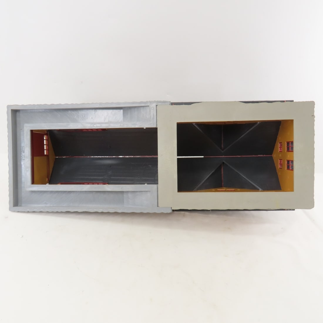 9 Plasticville & Other HO Scale Buildings & more - 6
