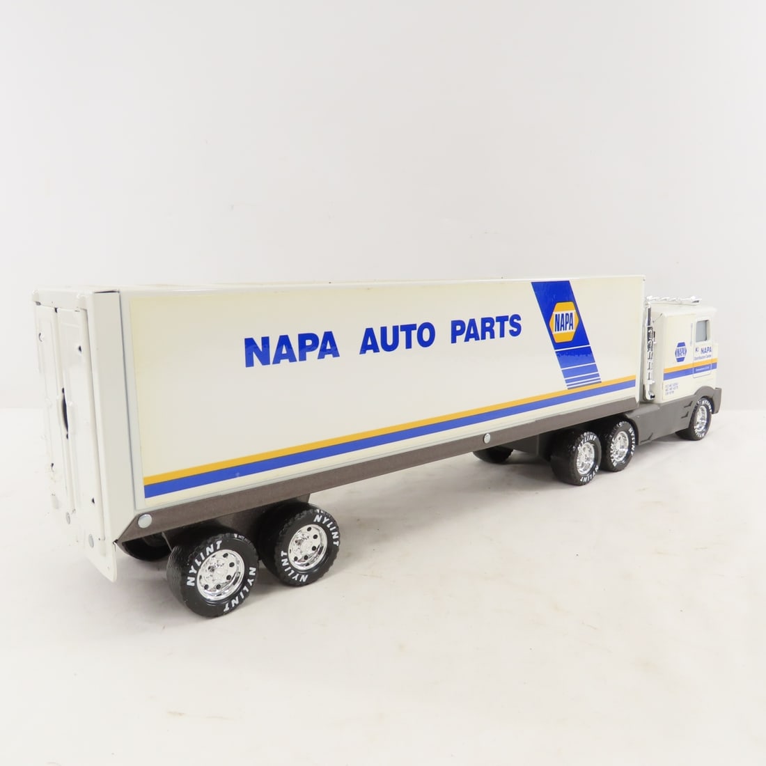 2 Nylint NAPA Tractor Trailers 1/34 Diecast - 16