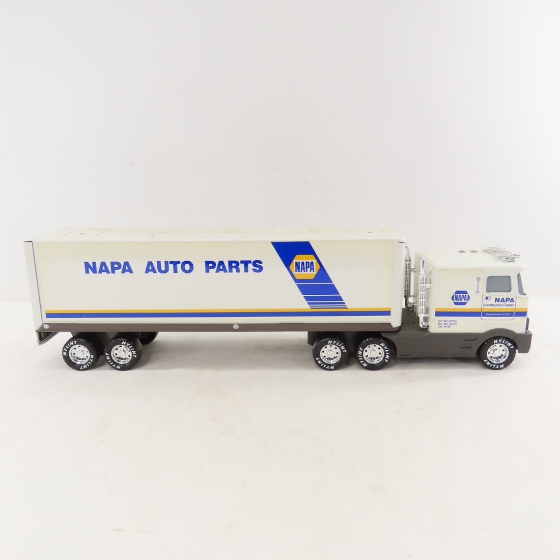 2 Nylint NAPA Tractor Trailers 1/34 Diecast - 17
