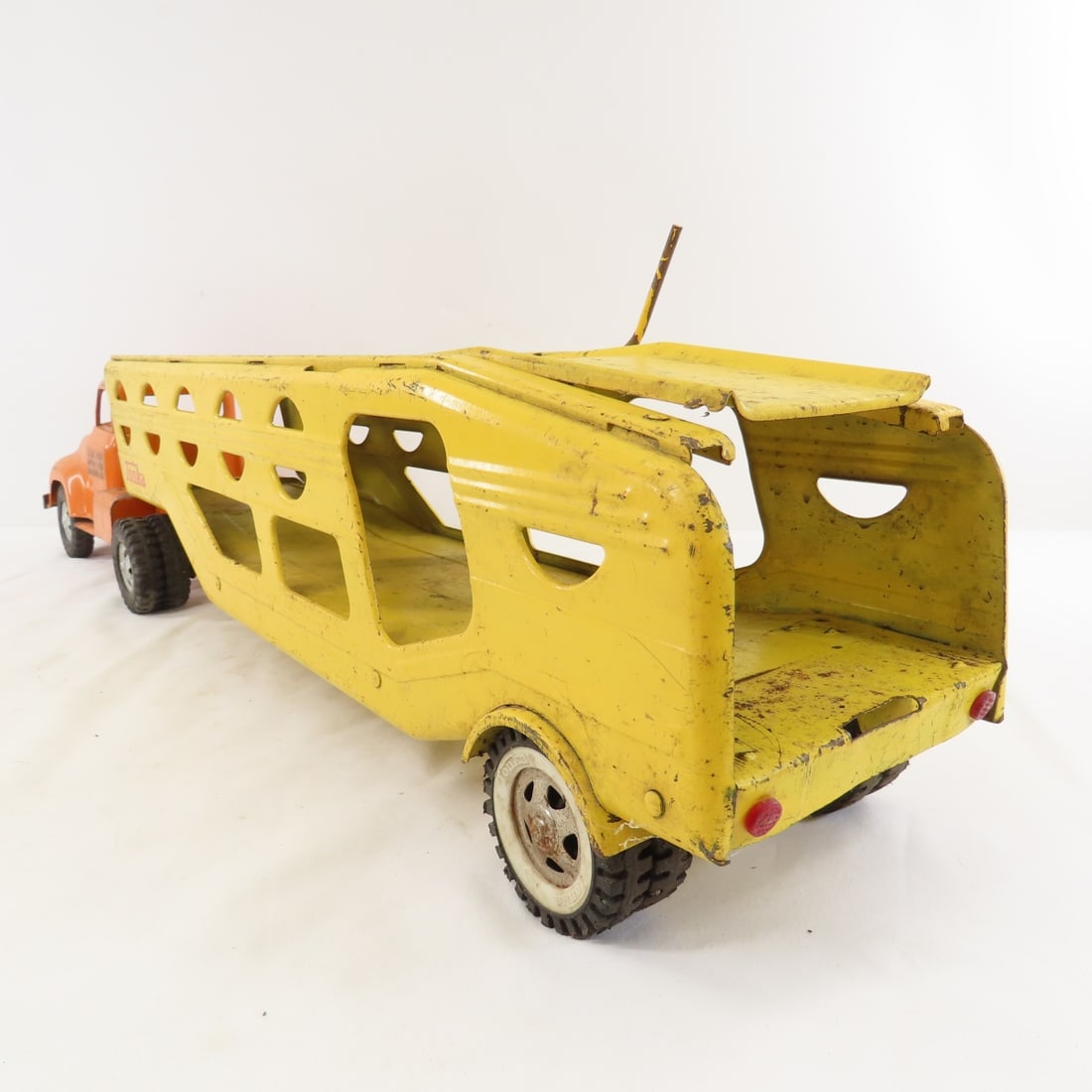 Vintage Tonka Pressed Steel Car Hauler - 3