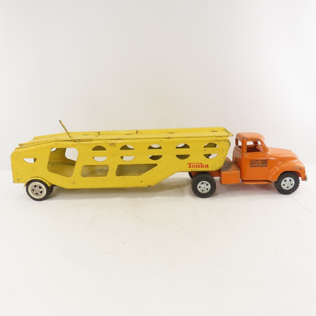 Vintage Tonka Pressed Steel Car Hauler - 6