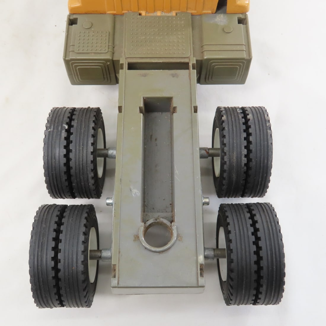 ERTL McClinton-Anchor Cab & Custom Nylint Trailer - 13