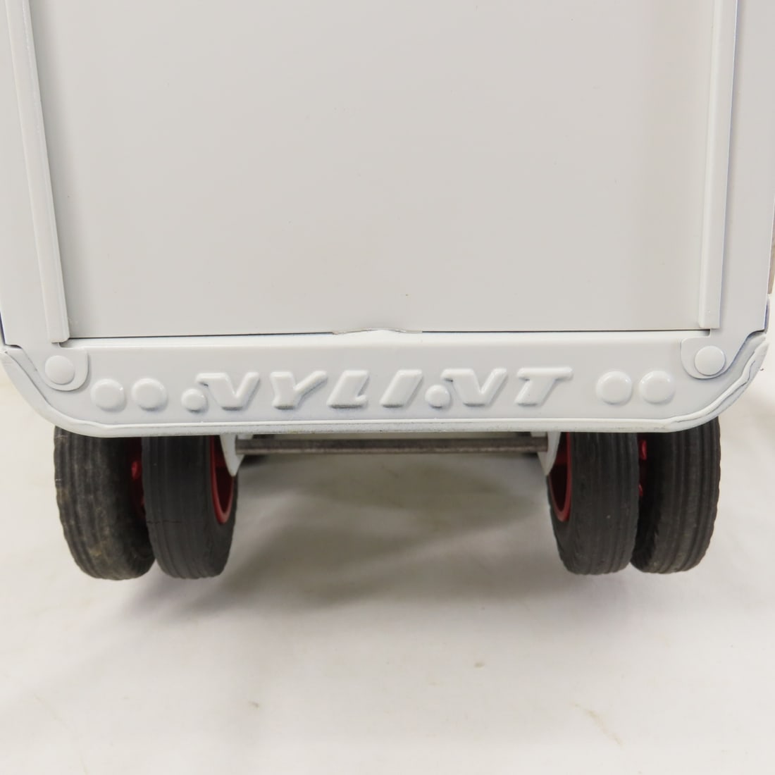 ERTL McClinton-Anchor Cab & Custom Nylint Trailer - 14