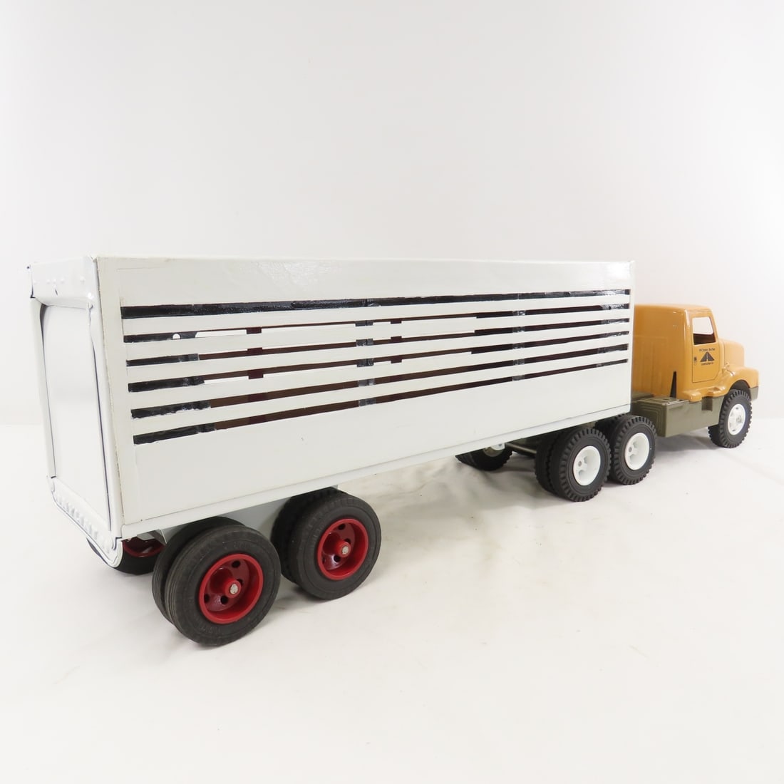 ERTL McClinton-Anchor Cab & Custom Nylint Trailer - 5