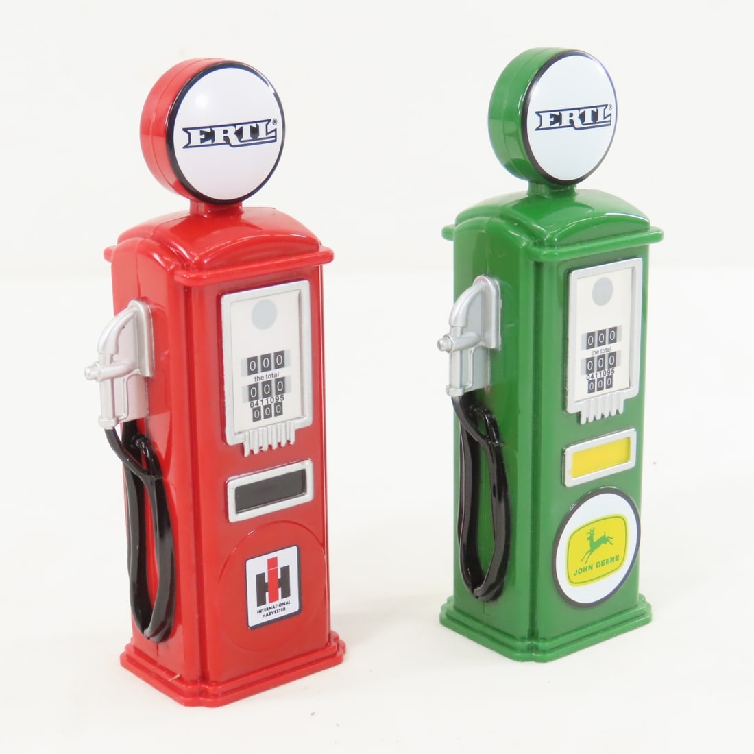 ERTL Miniature Cream Separators, Gas Pumps & More - 6