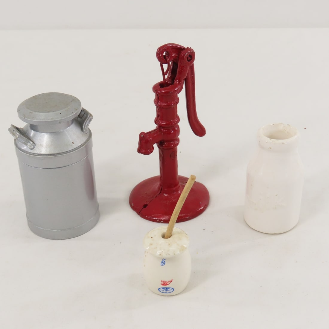 ERTL Miniature Cream Separators, Gas Pumps & More - 8