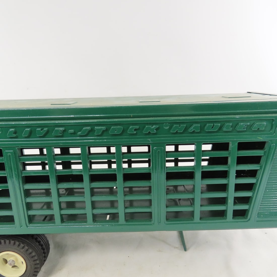 Customized GMC 550 Truck & Nylint Livestock Hauler - 15