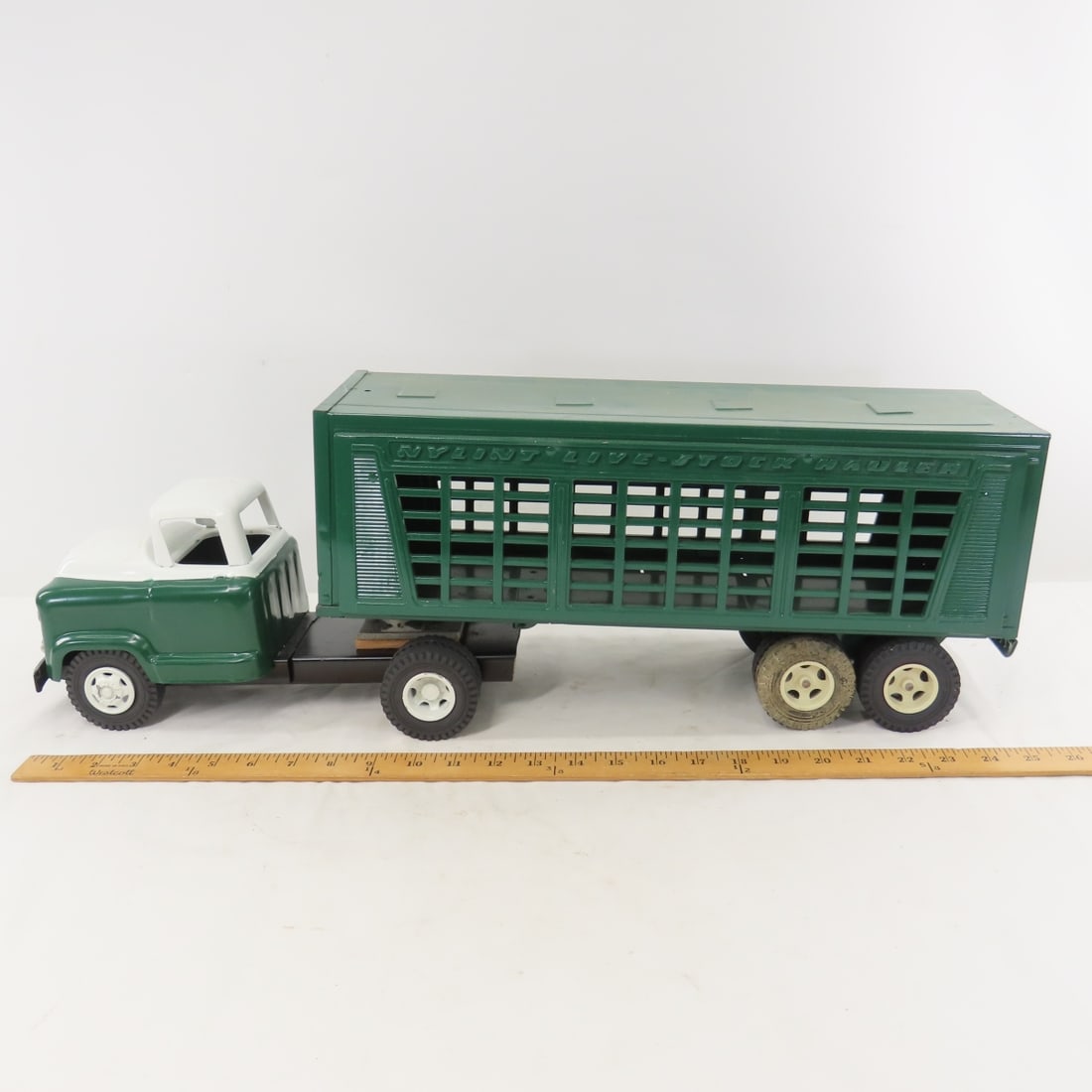 Customized GMC 550 Truck & Nylint Livestock Hauler - 2