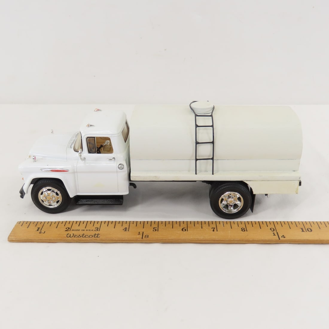ERTL 1957 Chevrolet Truck with Custom Tanker - 2