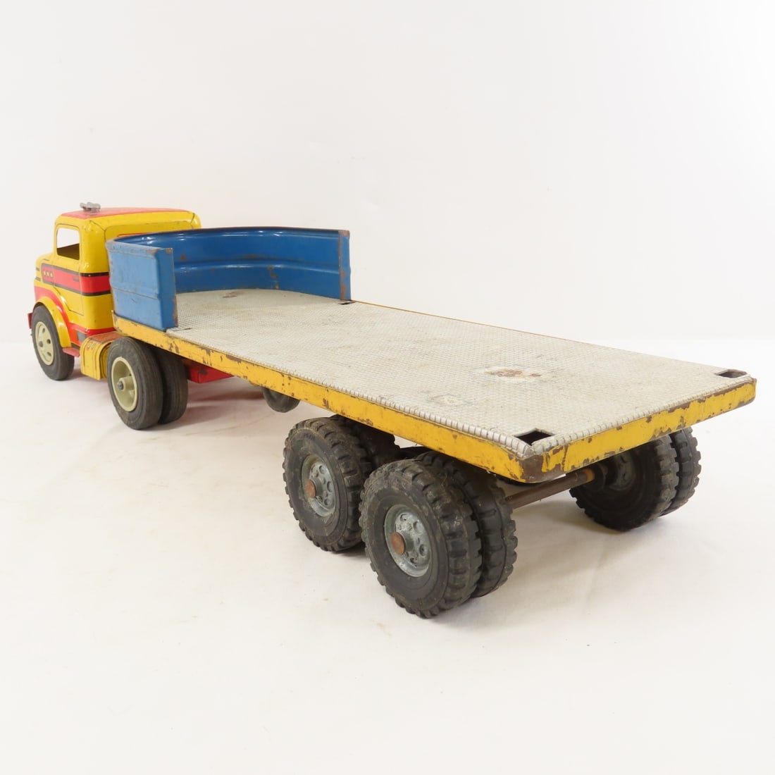 Marx Tin Litho Truck & Wyandotte Flat Bed Trailer - 3