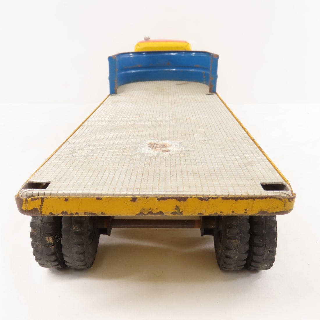 Marx Tin Litho Truck & Wyandotte Flat Bed Trailer - 4