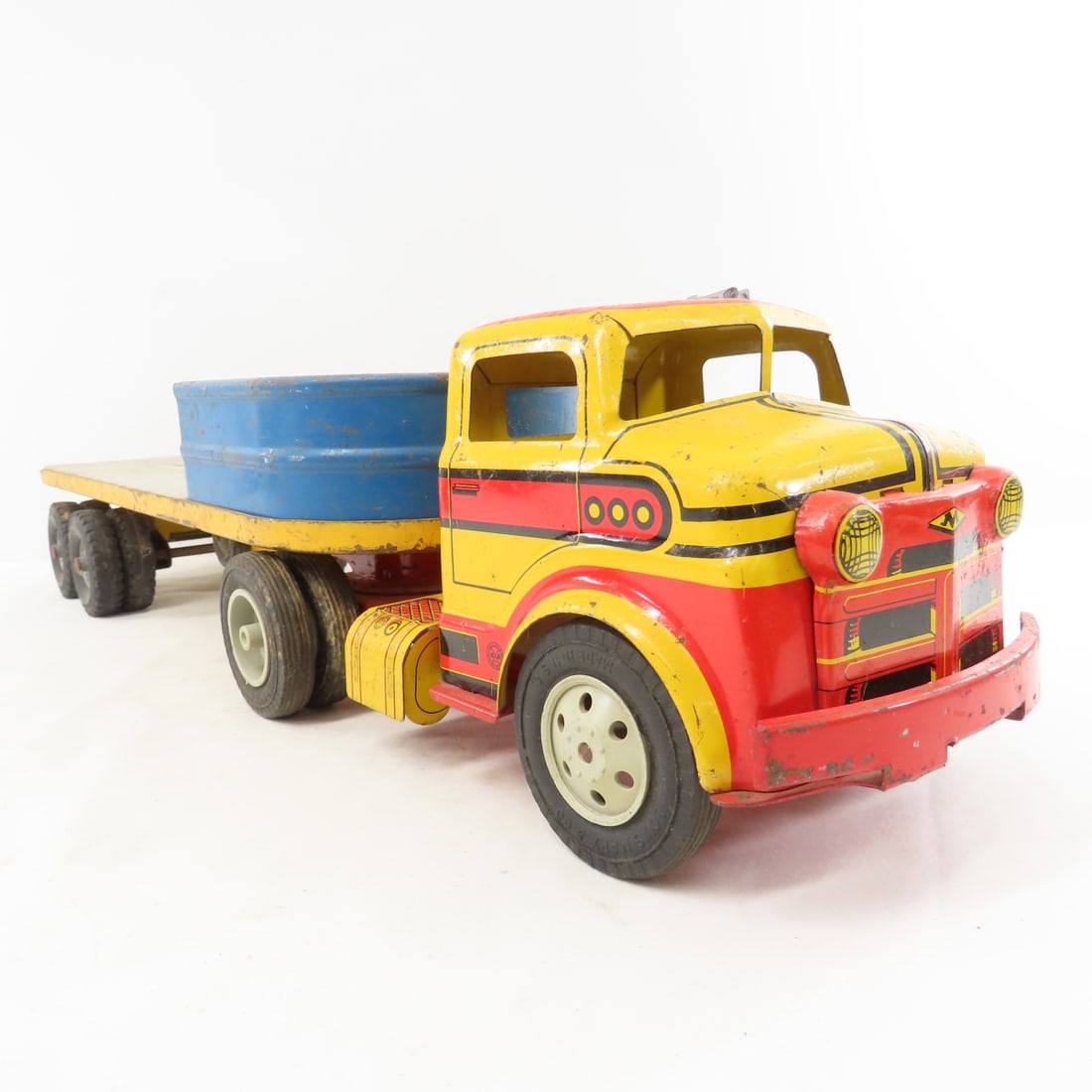 Marx Tin Litho Truck & Wyandotte Flat Bed Trailer - 7