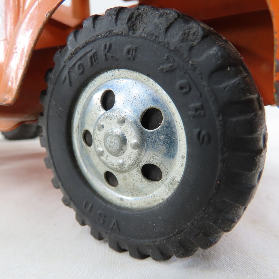 Vintage Tonka Pressed Steel Car Hauler - 13