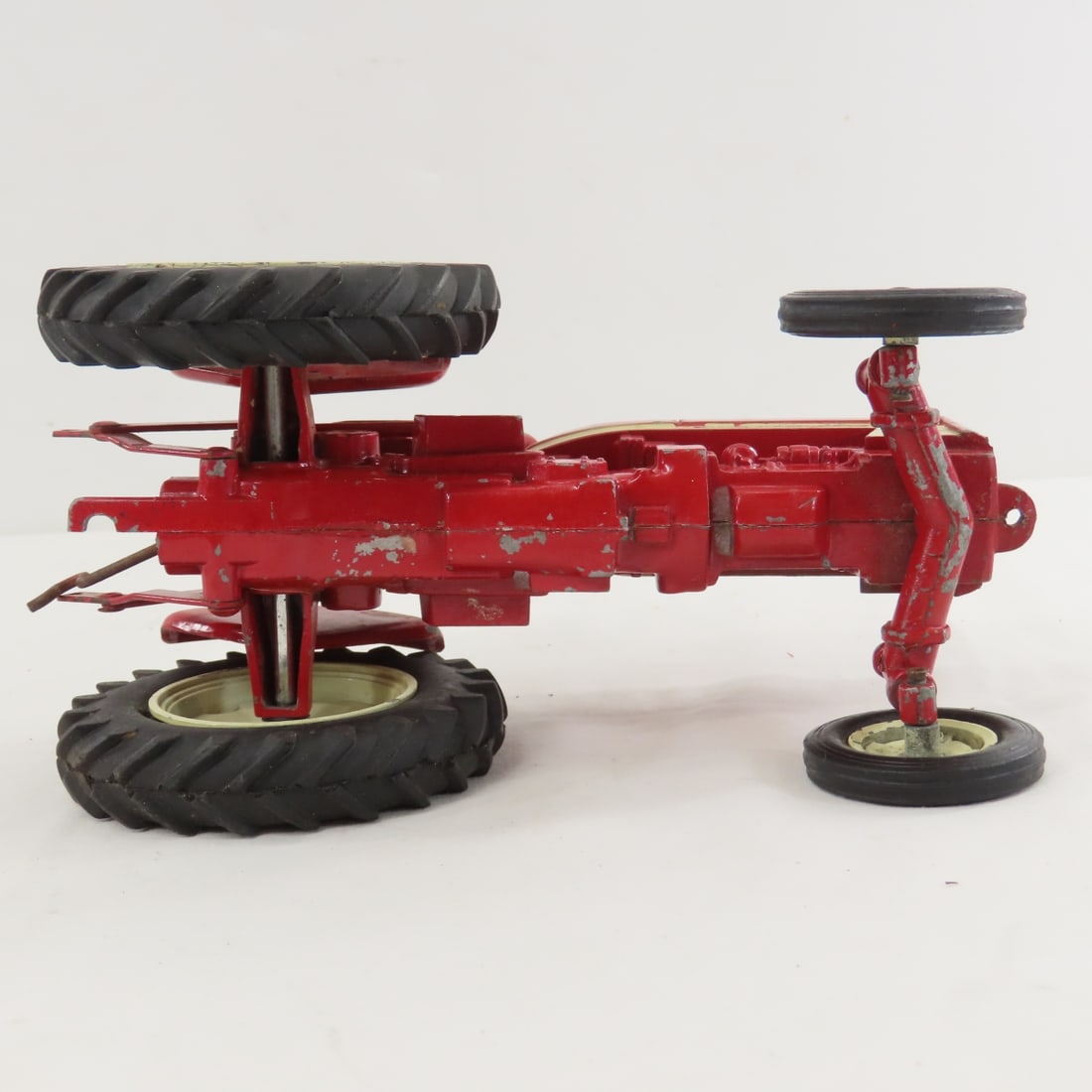 ERTL International 404 Tractor & Implements - 7