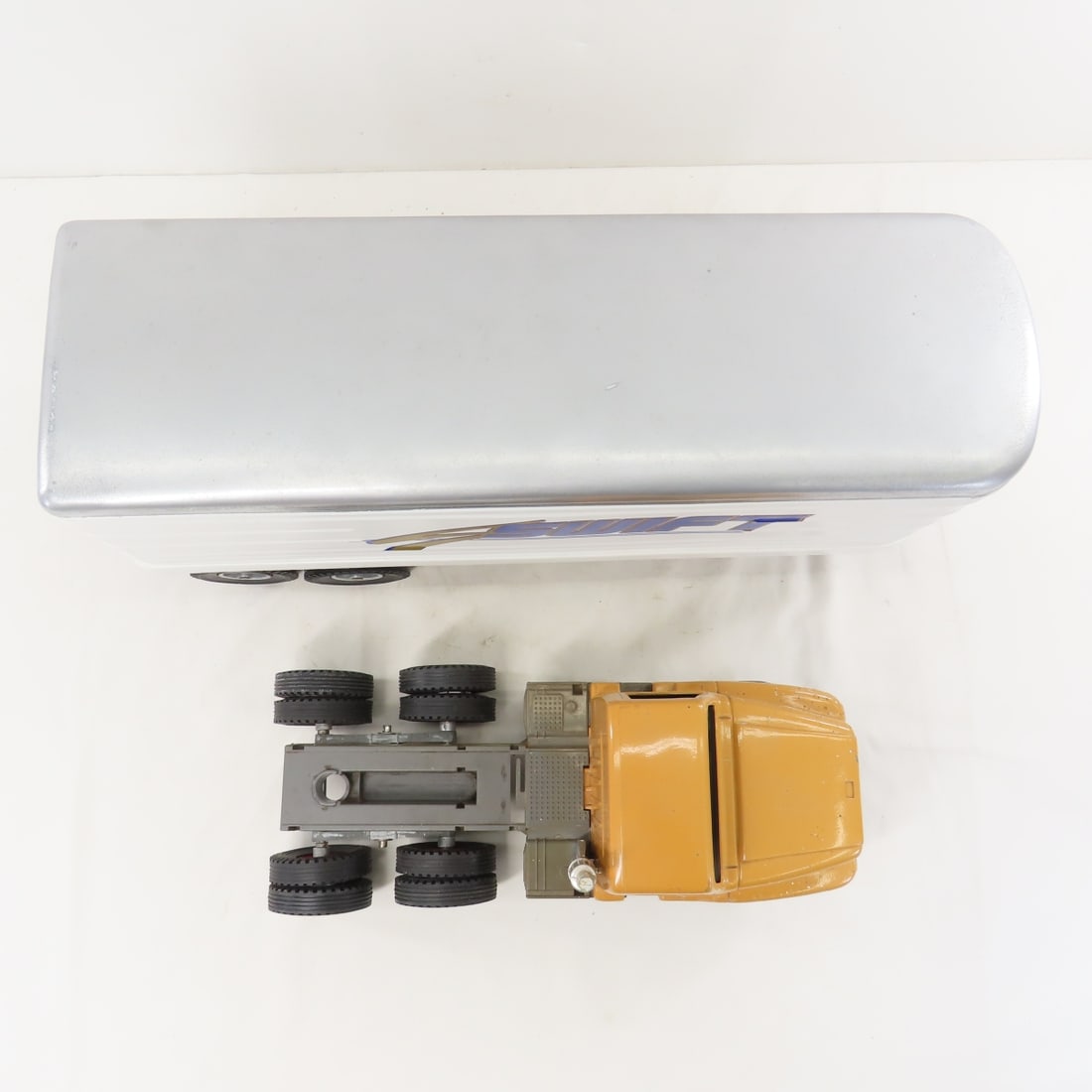 ERTL McClinton-Anchor Tractor & Swift Trailer - 9