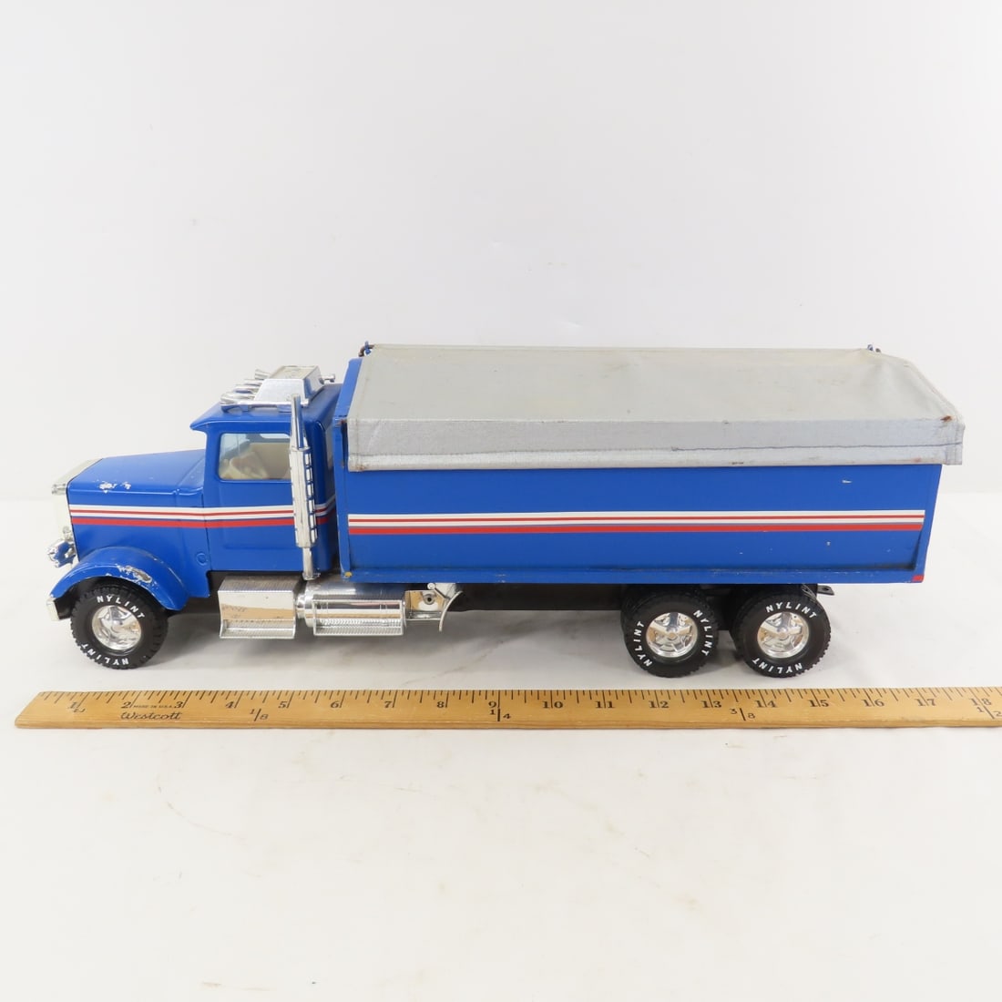 Custom Nylint Freightliner Grain Hauler - 2