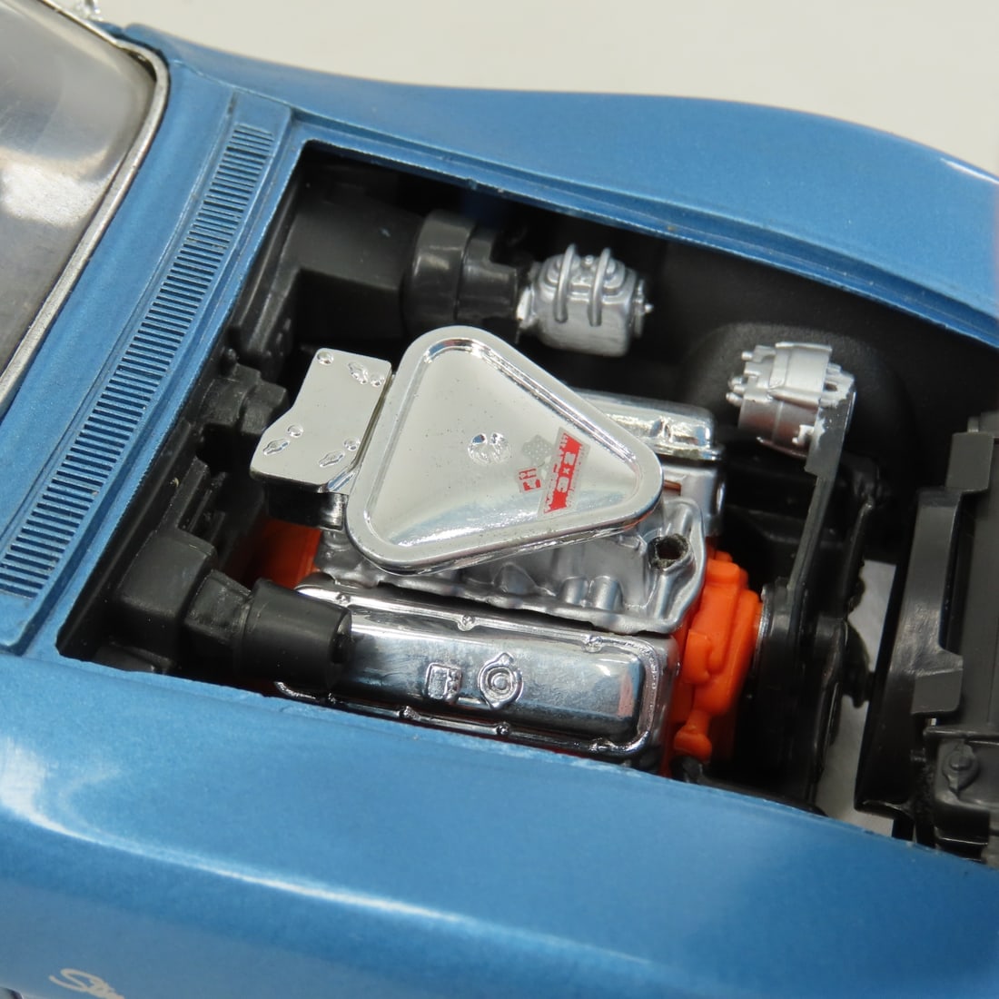 2 Revell 1/18 Diecast '69 Corvettes- 1 in Box - 19