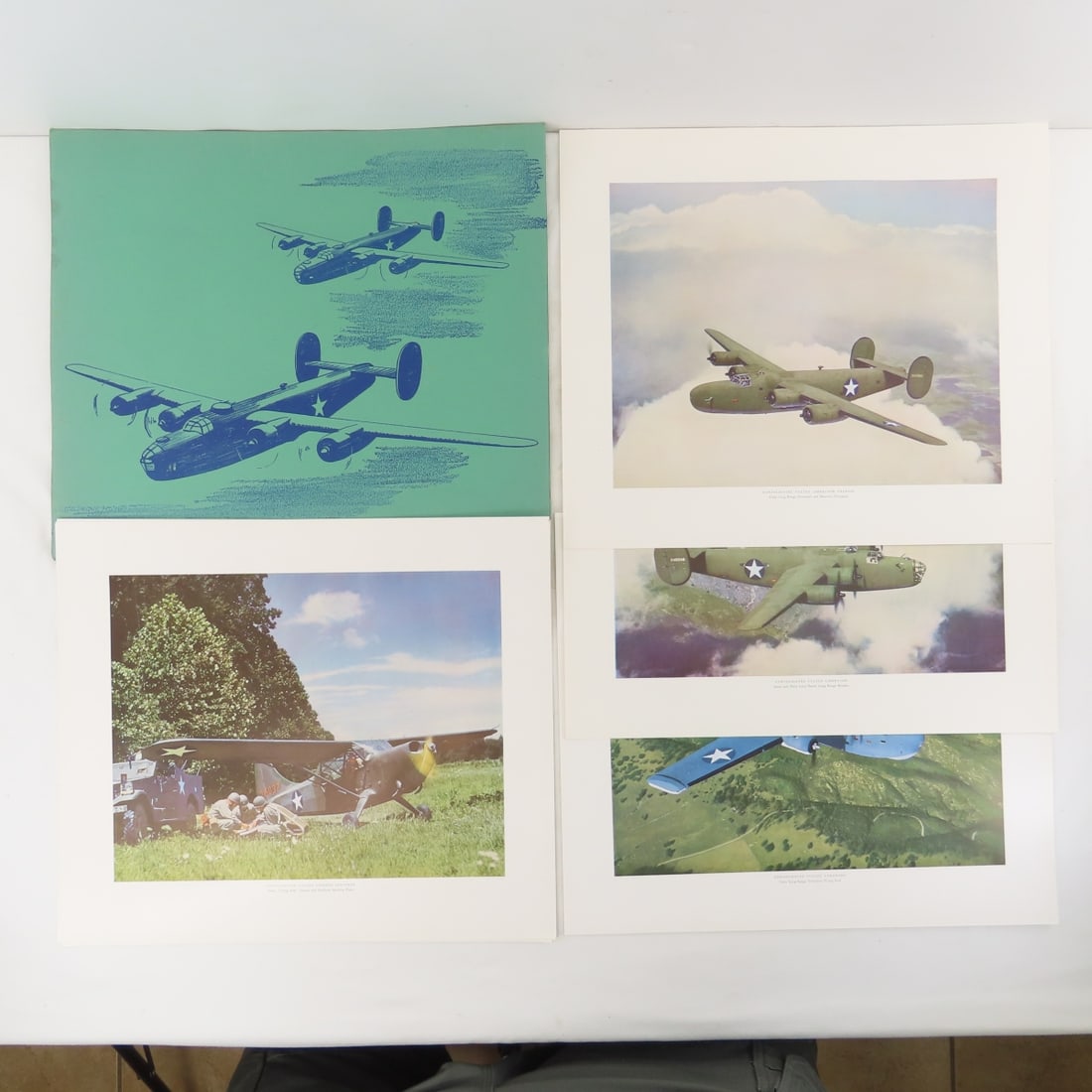 2 Metal & 8 Plastic Airplane Models & 6 Art Prints - 18