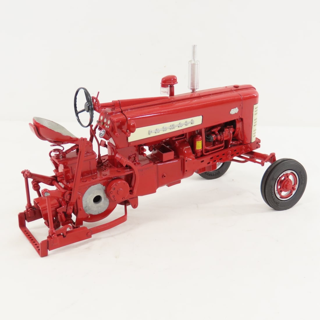 Gilson Riecke Farmall 450 Tractor- damaged - 5