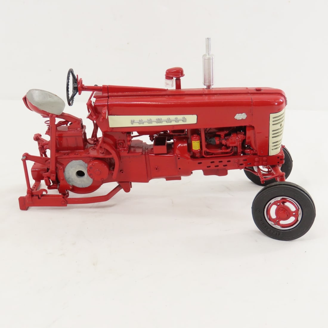 Gilson Riecke Farmall 450 Tractor- damaged - 6