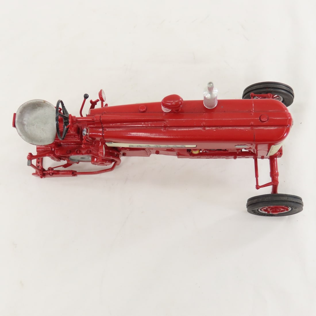 Gilson Riecke Farmall 450 Tractor- damaged - 9
