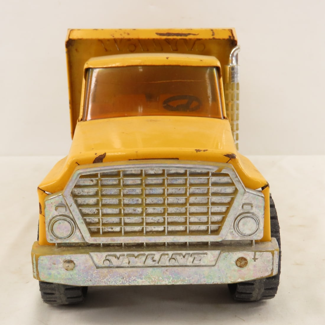 Nylint Dump Truck & NAPA Tow Truck - 10