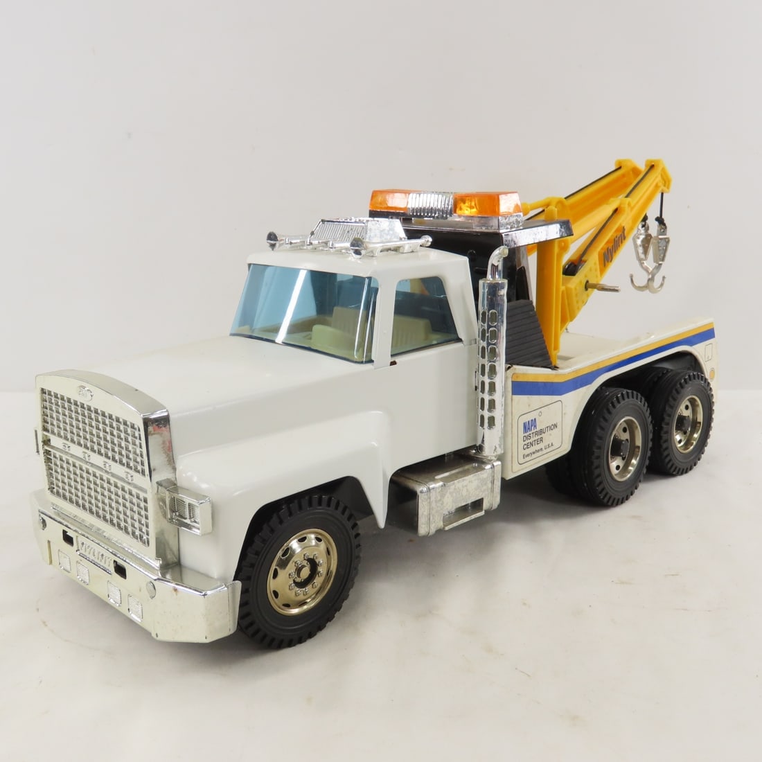 Nylint Dump Truck & NAPA Tow Truck - 14